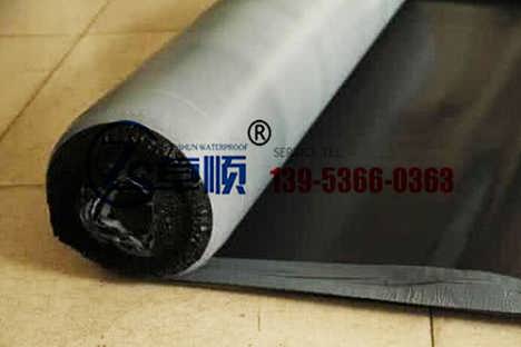 高分子自粘胶膜防水卷材 革新防水材料市场的生产与销售新趋势